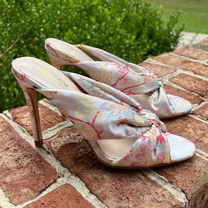 New Catherine Malandrino floral print heel sandal size 7.5